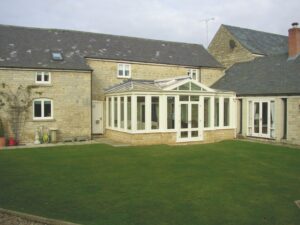 Conservatory, traditional in cream.
